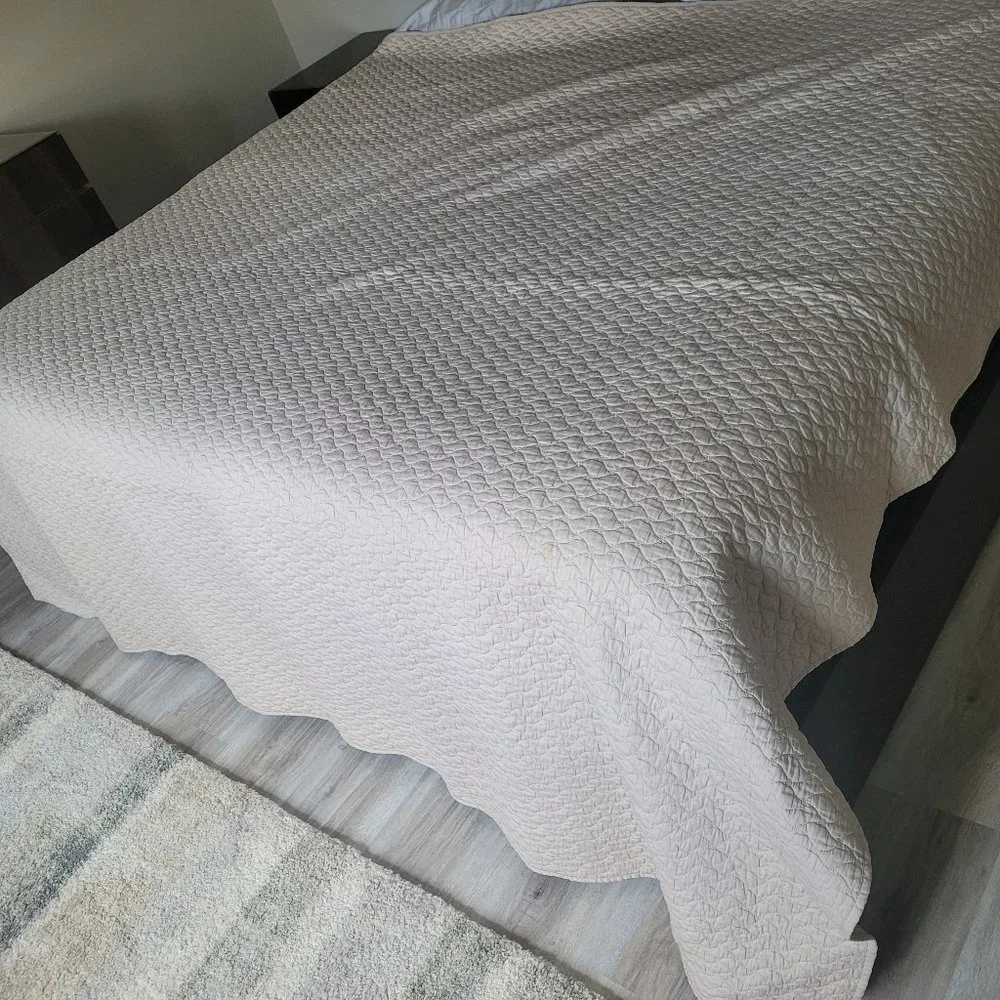 Hotel Collection Coverlet Queen size Cotton&polyester